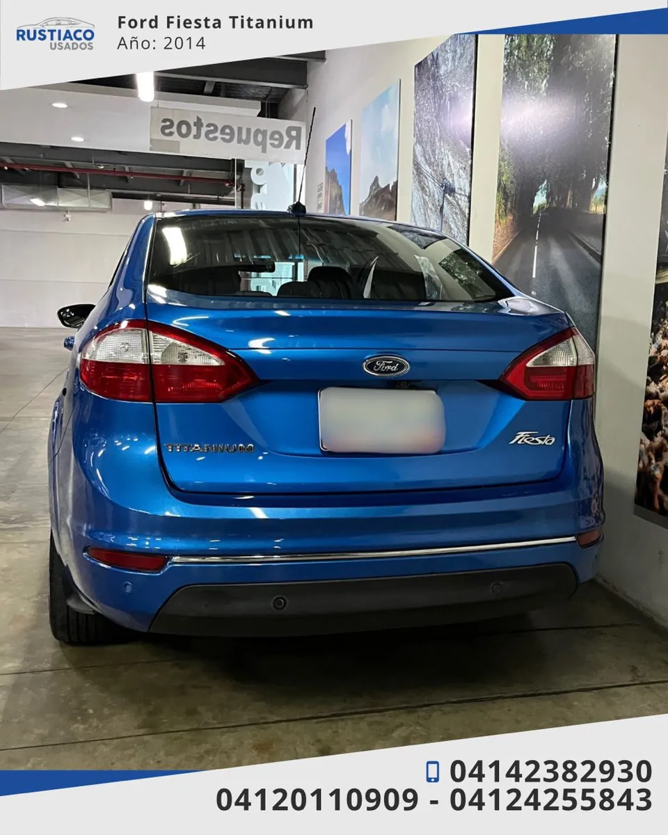 Ford Fiesta Titanium 2014 Azul Caracas