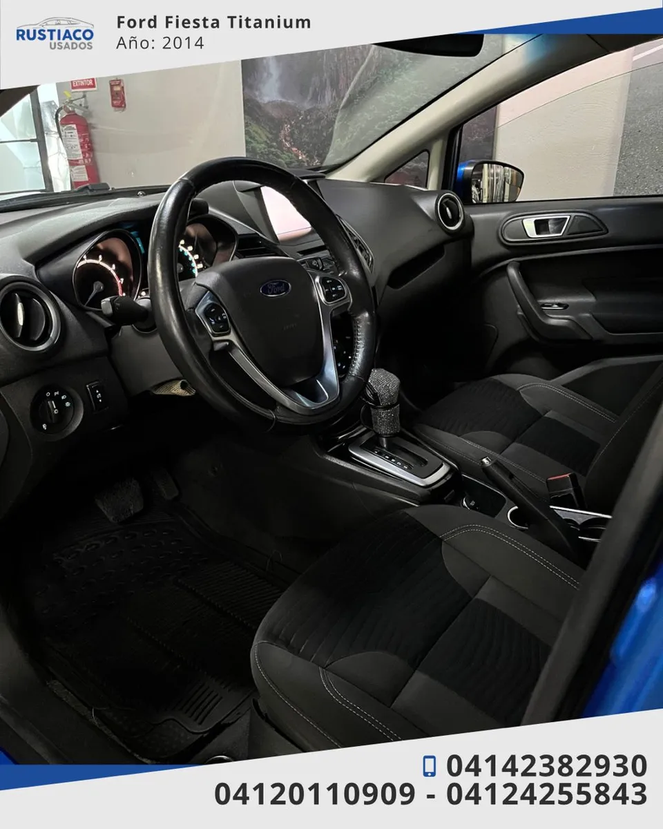 Ford Fiesta Titanium 2014 Azul Caracas
