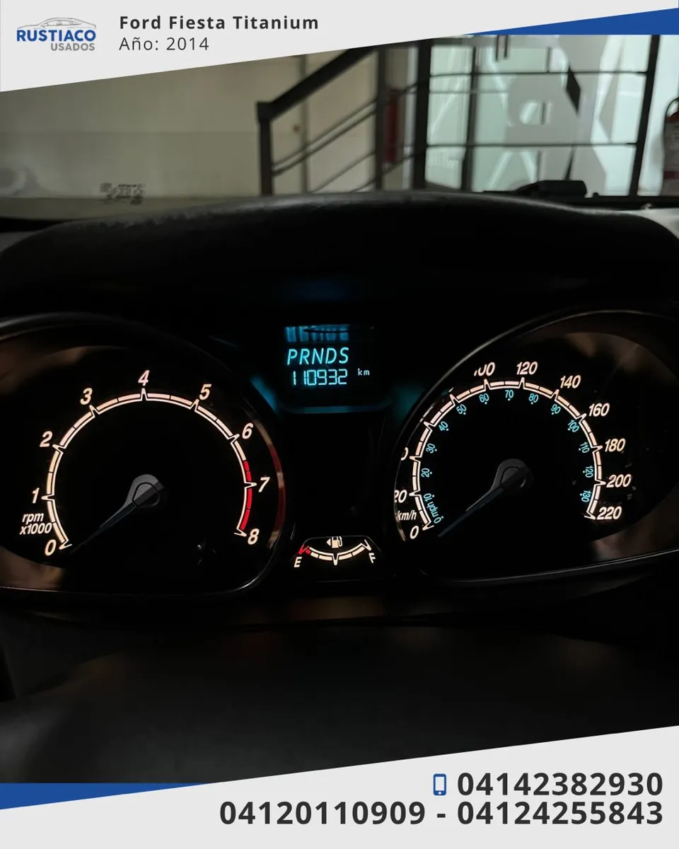 Ford Fiesta Titanium 2014 Azul Caracas