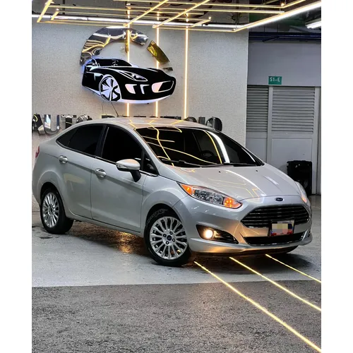 Ford Fiesta 2016 Plateado Caracas