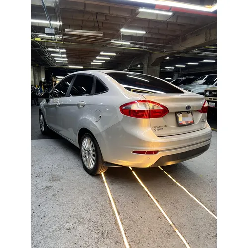 Ford Fiesta 2016 Plateado Caracas
