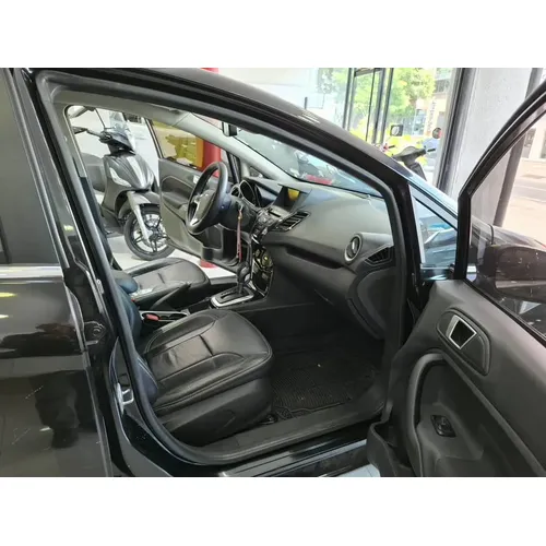 Ford Fiesta Titanium 2014 Negro Caracas