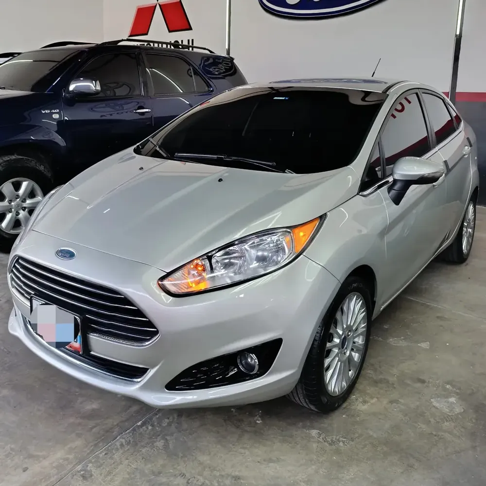 Ford Fiesta Titanium 2014 Azul Caracas