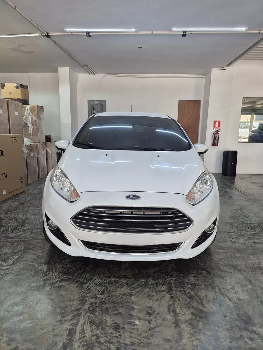 Ford Fiesta Titanium Blanco Modelo 2015