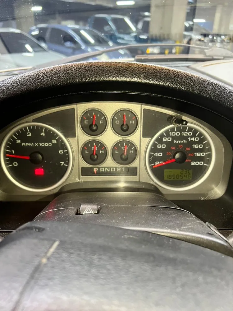 Ford FX4 F150 2006 Plateado Caracas