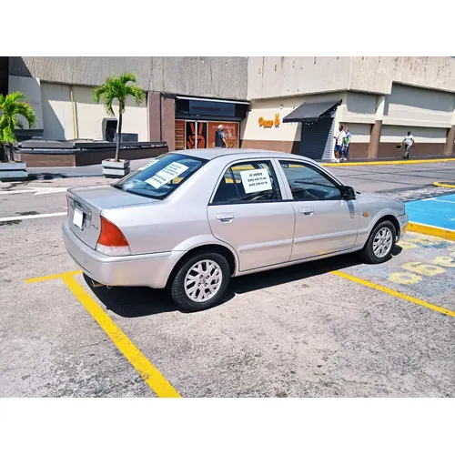 Ford LASER 2001 Plateado Caracas