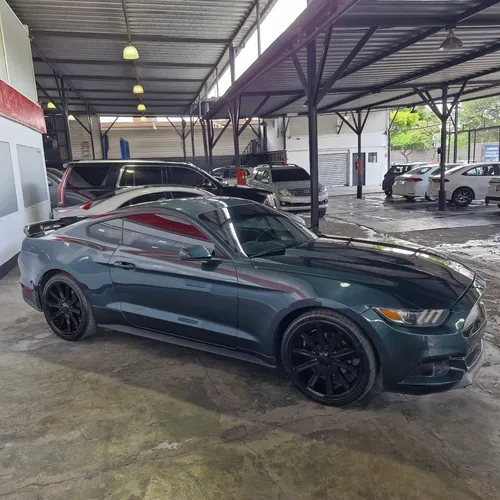 Ford Mustang 2016 Verde Caracas