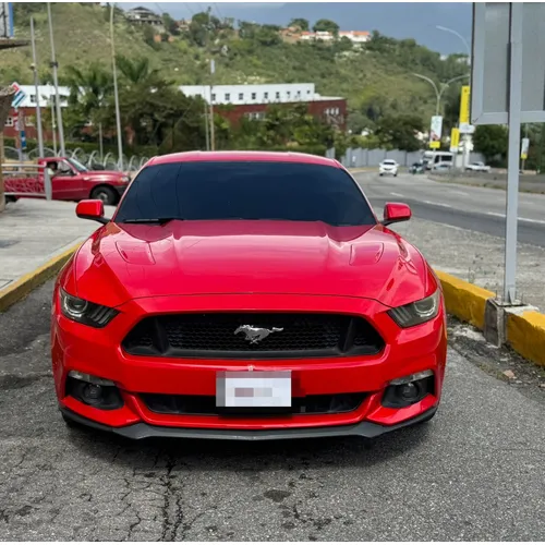 Ford Mustang Coyote GT 2015 Rojo Caracas