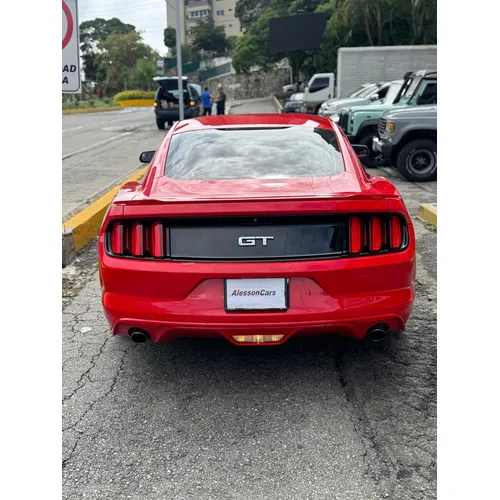 Ford Mustang Coyote GT 2015 Rojo Caracas