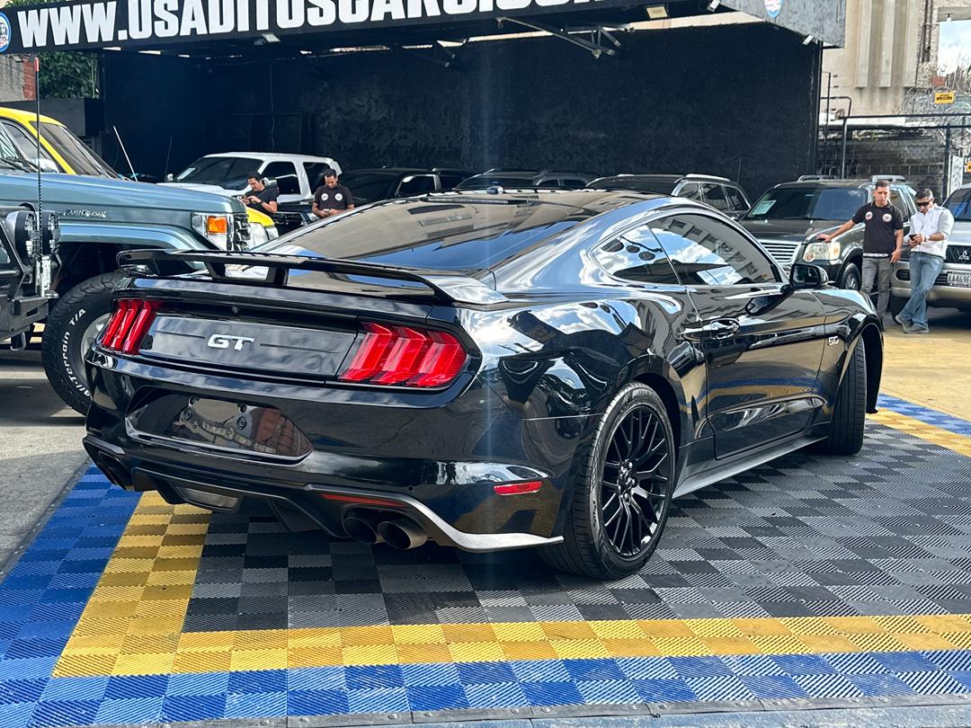 Ford Mustang GT 2018 Negro Caracas