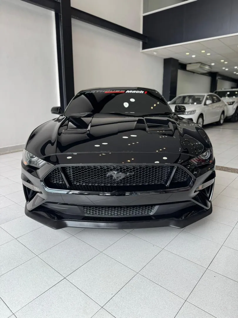 Ford Mustang GT 2021 Negro Caracas
