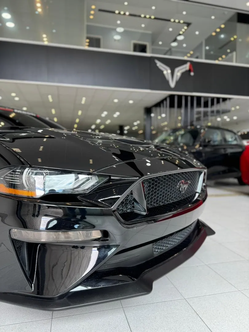 Ford Mustang GT 2021 negro4