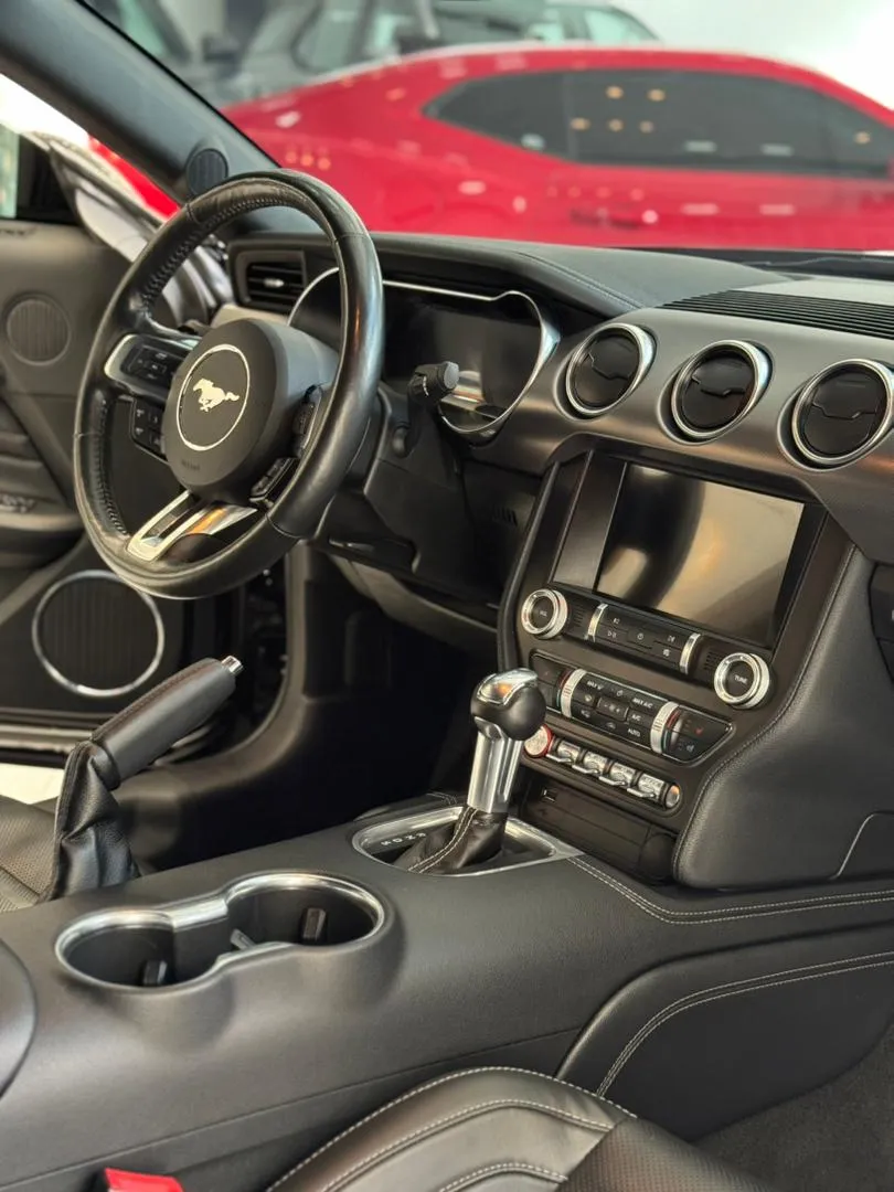 Ford Mustang GT 2021 negro7