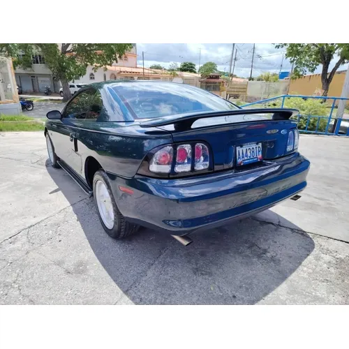 Ford Mustang GT 2001 Azul Barquisimeto
