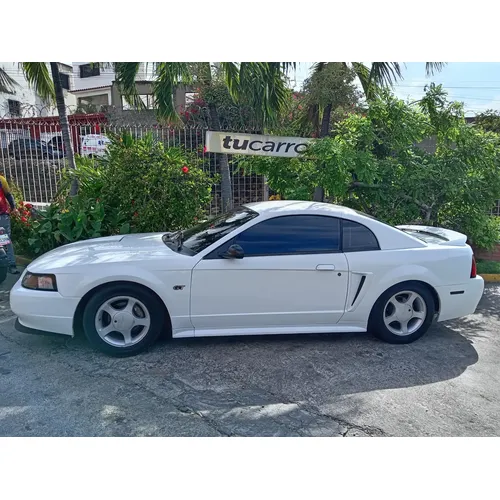 Ford Mustang GT 2000 Blanco Caracas