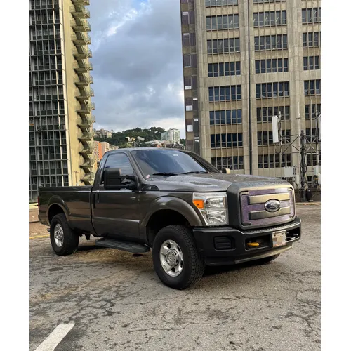 Ford F-250 Super Duty 2013 Gris Caracas