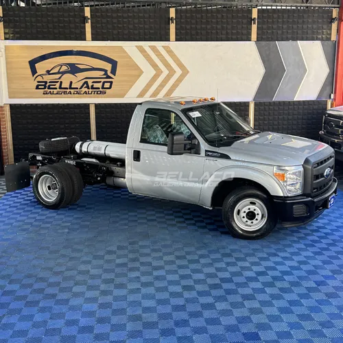Ford F-350 Superduty 2013 Plateado Caracas