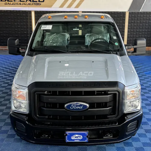 Ford F-350 Superduty 2013 Plateado Caracas