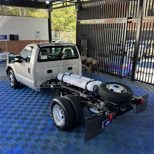 Ford F-350 Superduty 2013 Plateado Caracas