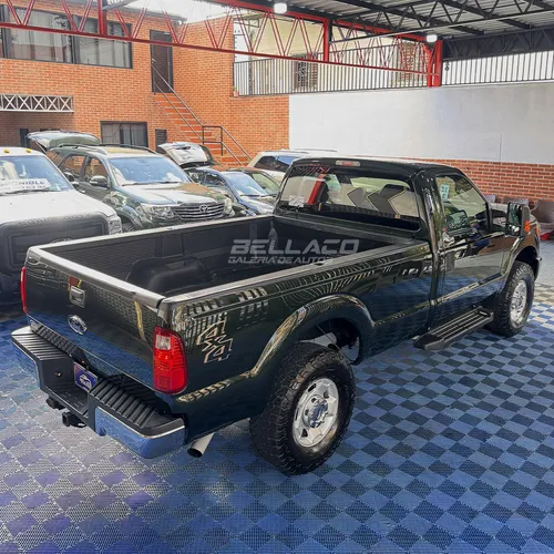 Ford F-250 Super Duty 2011 Verde Caracas