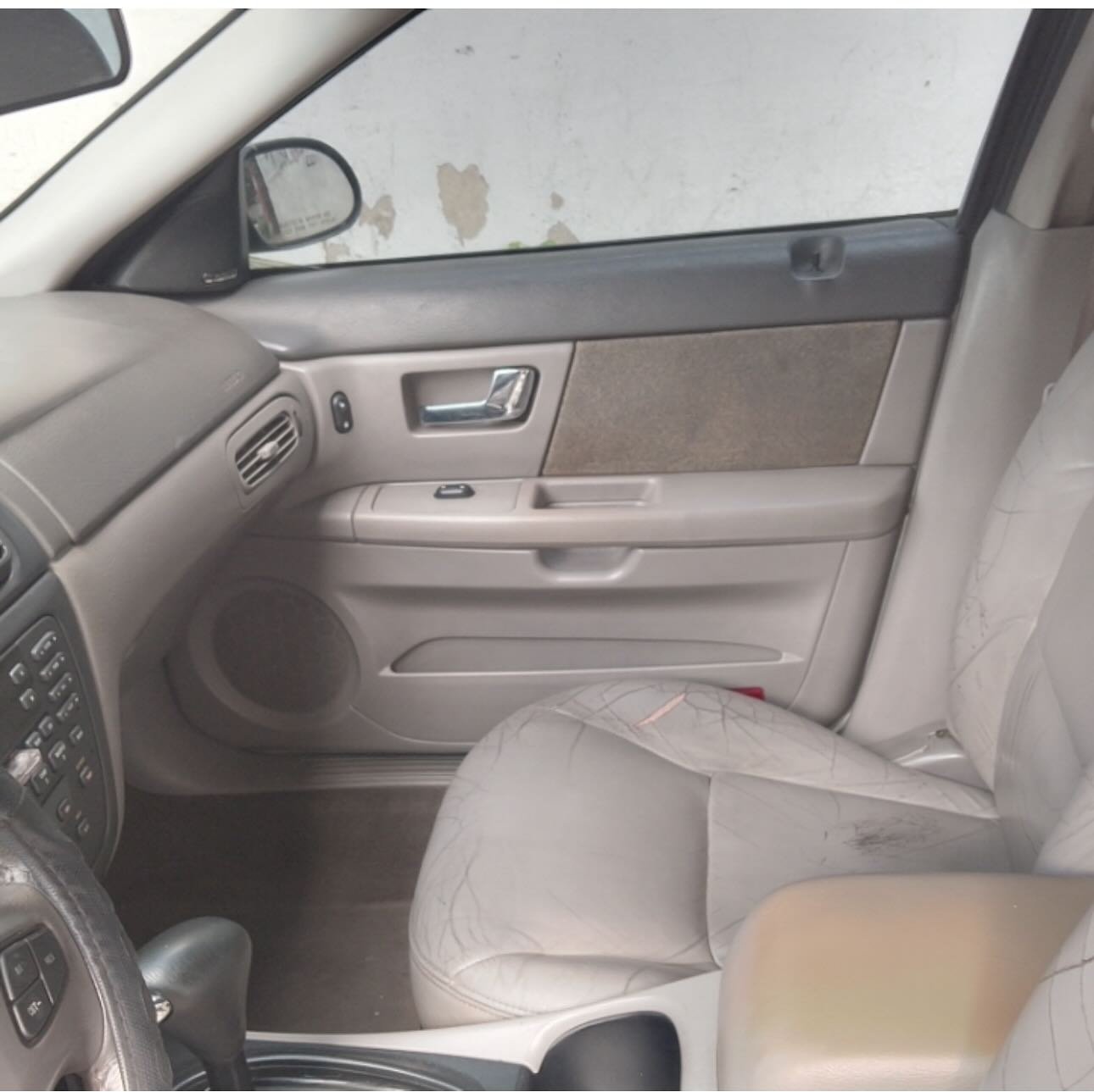Ford Taurus SEL 2000 Plata