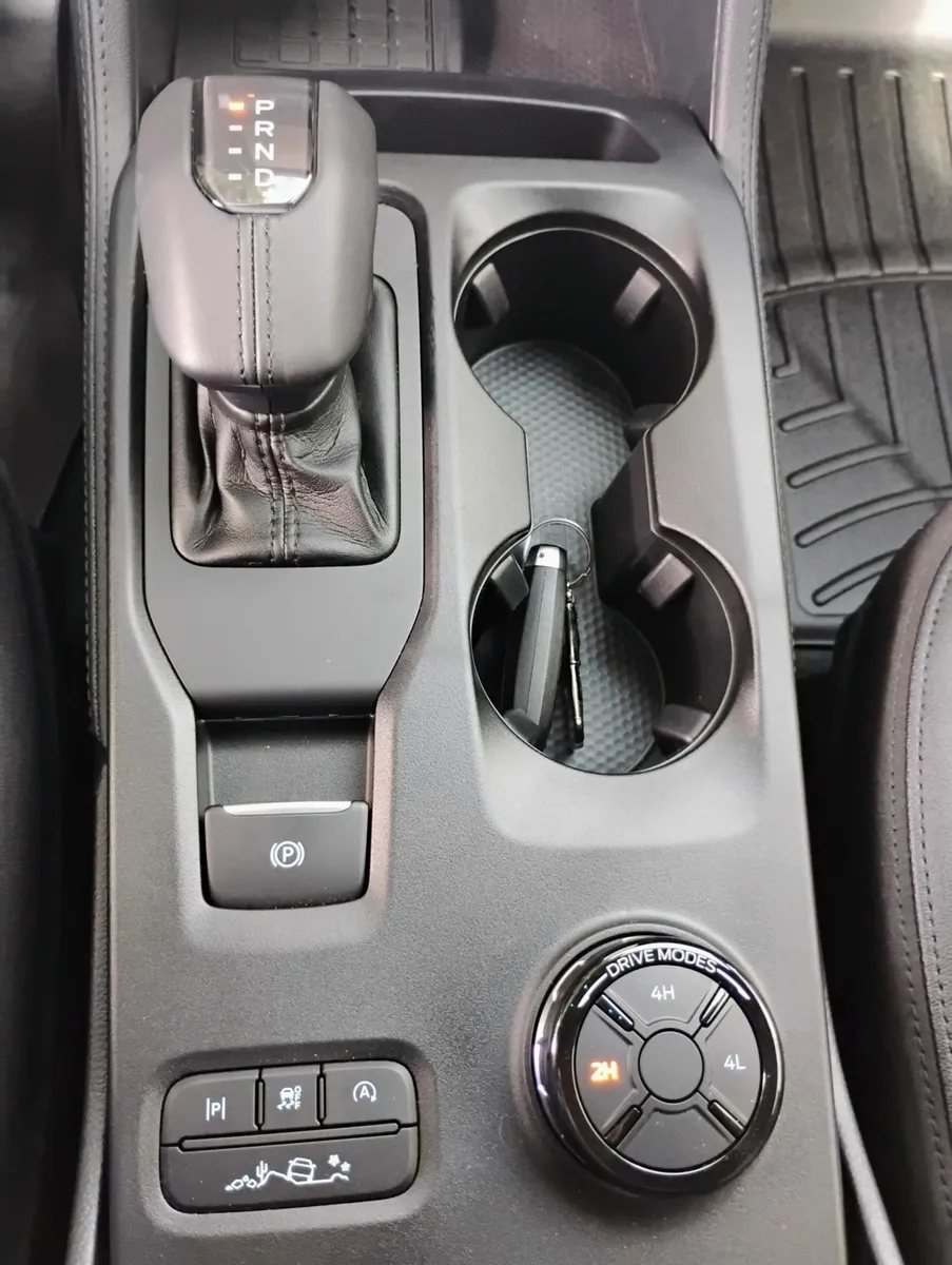 Ford Titanium everest 2025 gris10