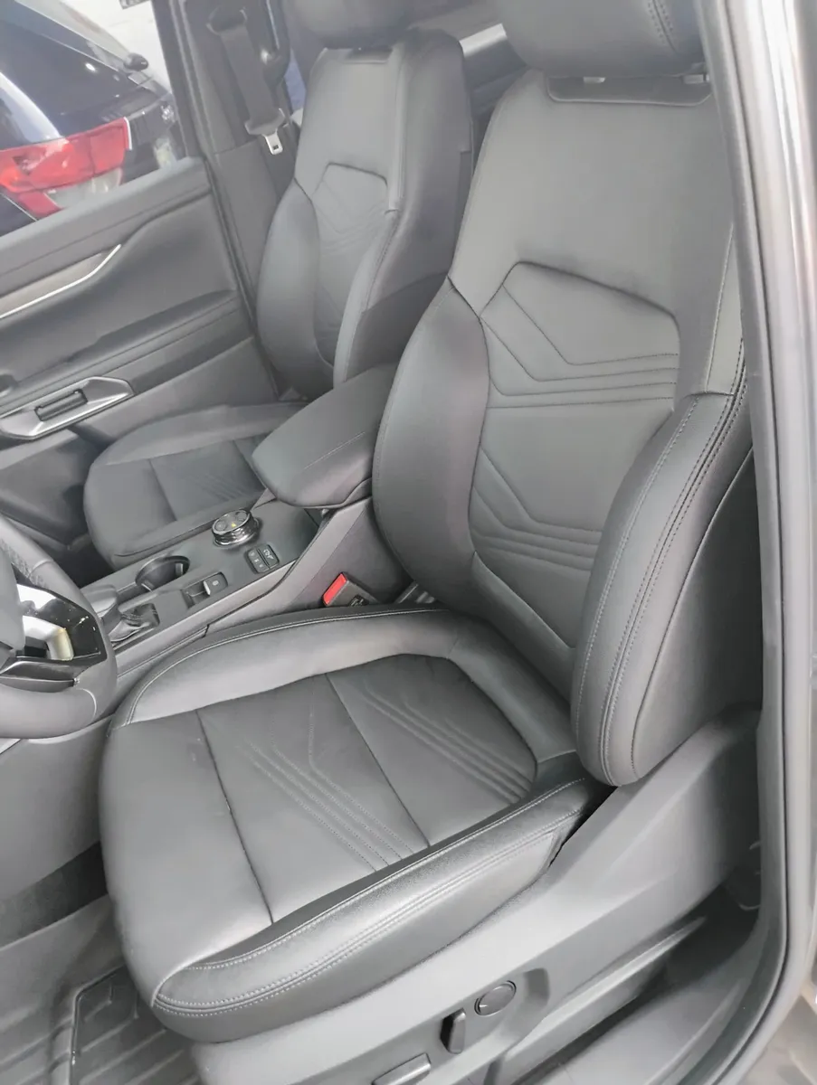 Ford Titanium everest 2025 gris8