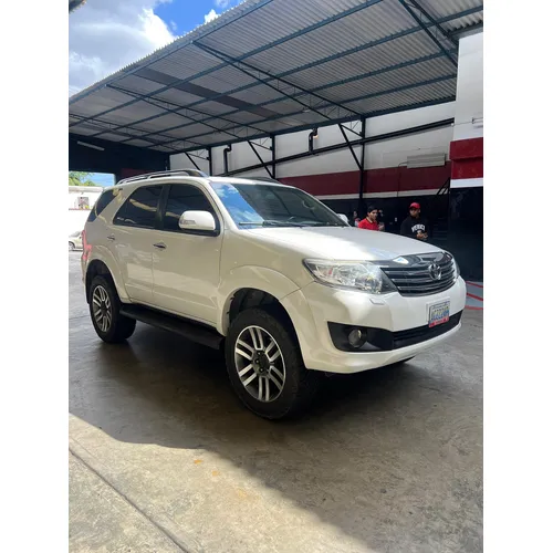 Toyota Fortuner 2012 Blanco Caracas