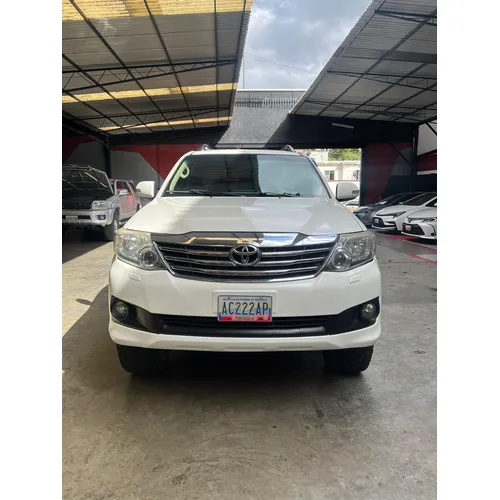 Toyota Fortuner 2012 Blanco Caracas