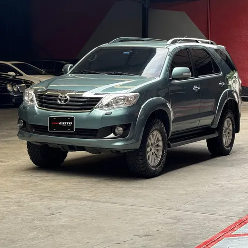 Toyota Fortuner 2012 Verde Caracas