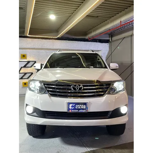 Toyota Fortuner 2013 Blanco Caracas