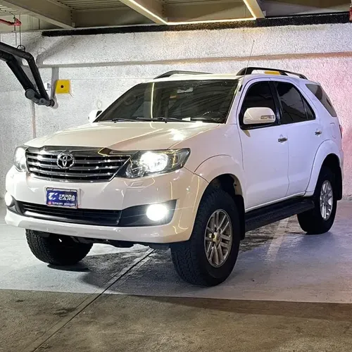Toyota Fortuner 2013 Blanco Caracas