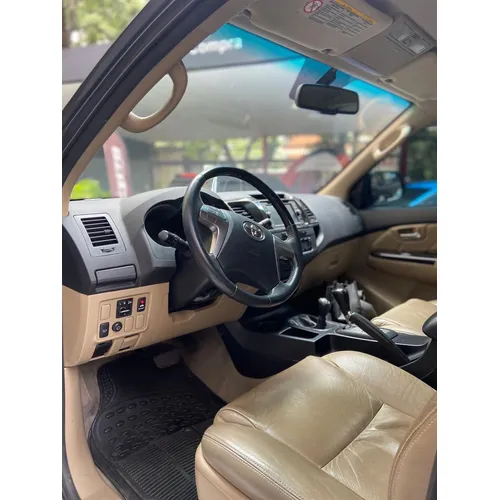 Toyota Fortuner 2015 Gris Caracas