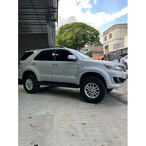 Toyota Fortuner 2017 Gris Puerto Ordaz