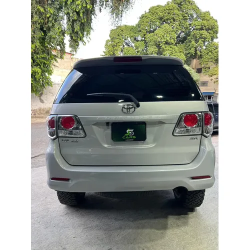 Toyota Fortuner 2017 Gris Puerto Ordaz