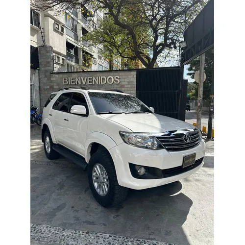 Toyota Fortuner 2018 Blanco Caracas