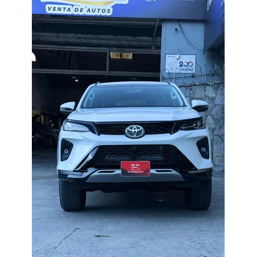 Toyota Fortuner 2026 Blanco Caracas