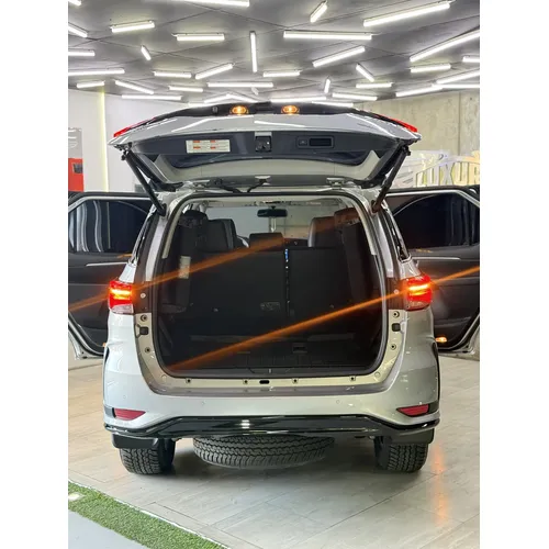 Toyota Fortuner SRX 2025 Gris Barquisimeto