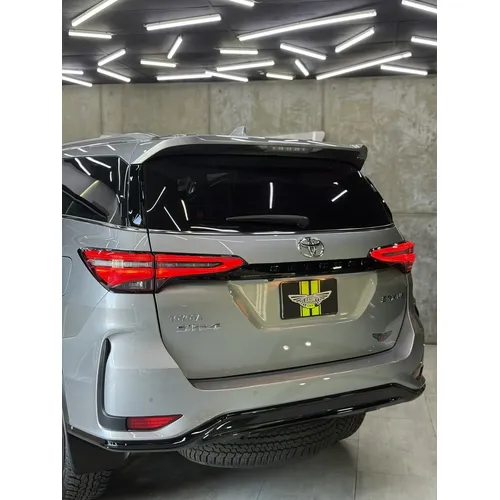 Toyota Fortuner SRX 2025 Gris Barquisimeto
