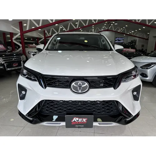 Toyota Fortuner 2024 Blanco Caracas