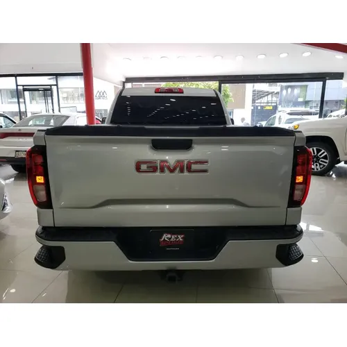 GMC Sierra 2022 Plateado Caracas