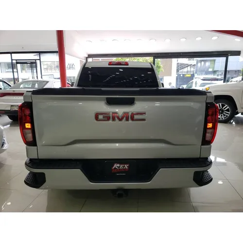 GMC Sierra 2022 Plateado Caracas