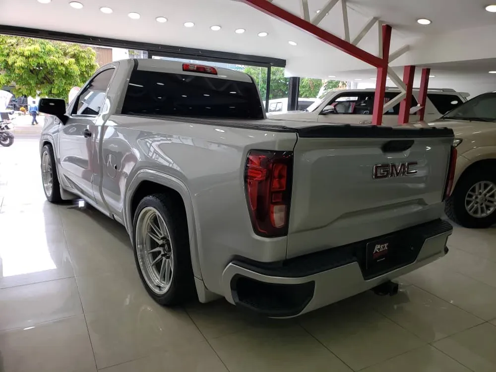 GMC Sierra 2022 Plateado Caracas
