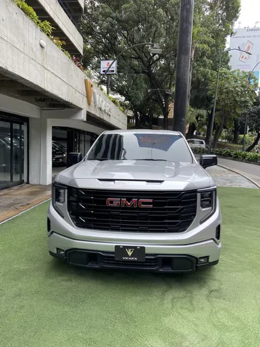 GMC Sierra 2022 Plateado Caracas