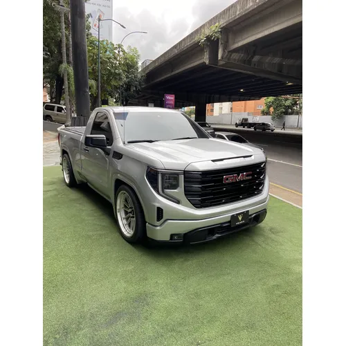 GMC Sierra 2022 Plateado Caracas