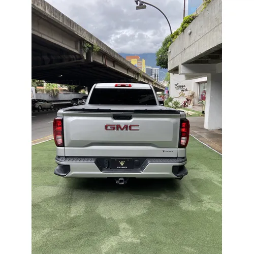 GMC Sierra 2022 Plateado Caracas
