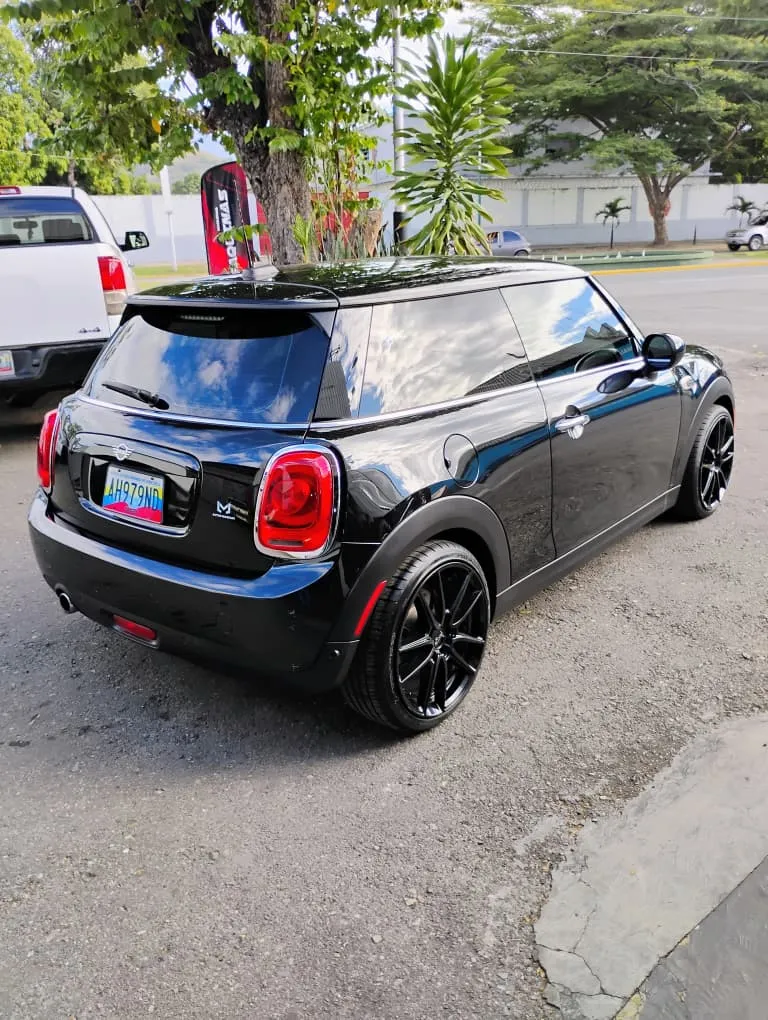 Mini Cooper 2020 Negro Maracay