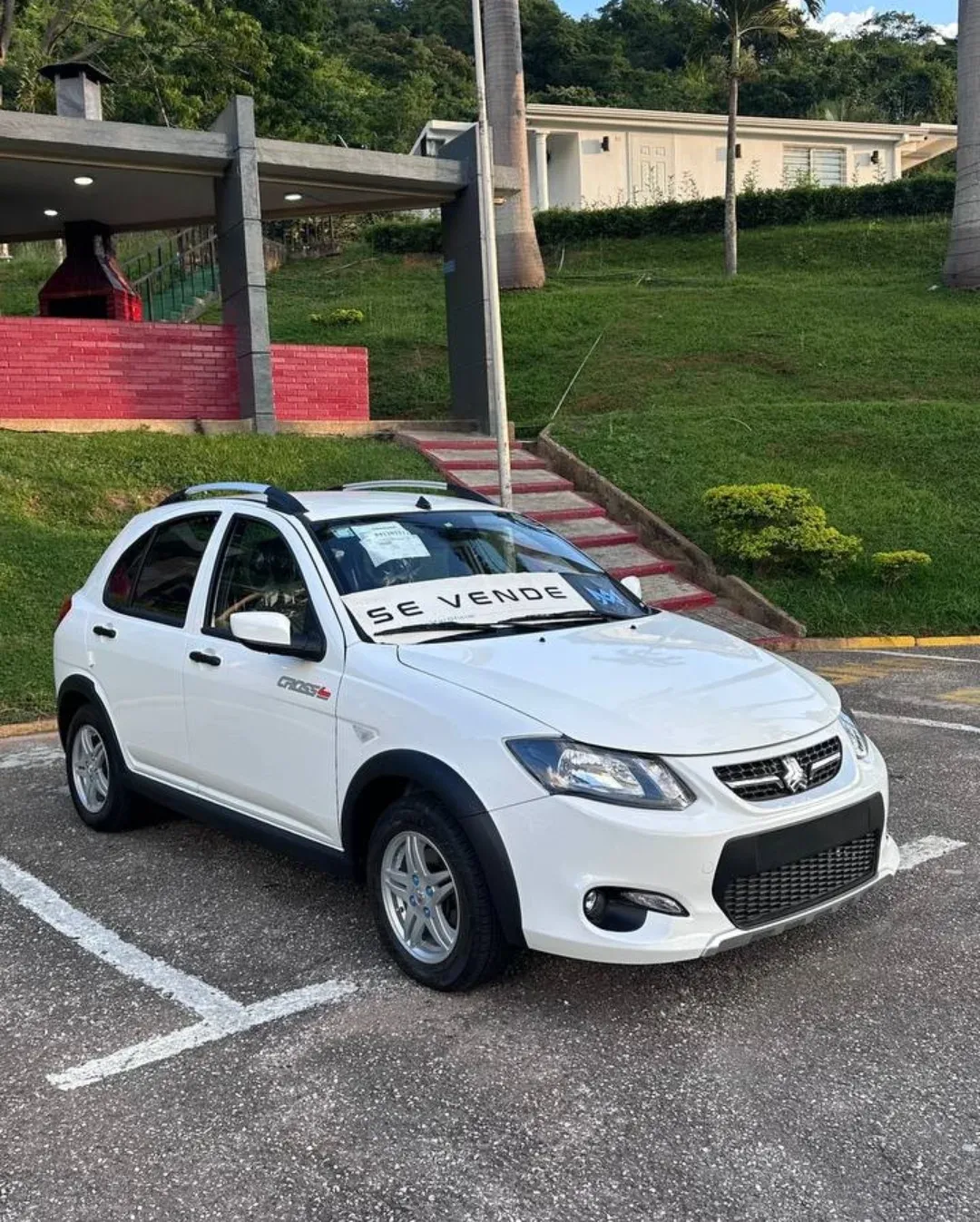 Saipa Quik 2025 Blanco Caracas