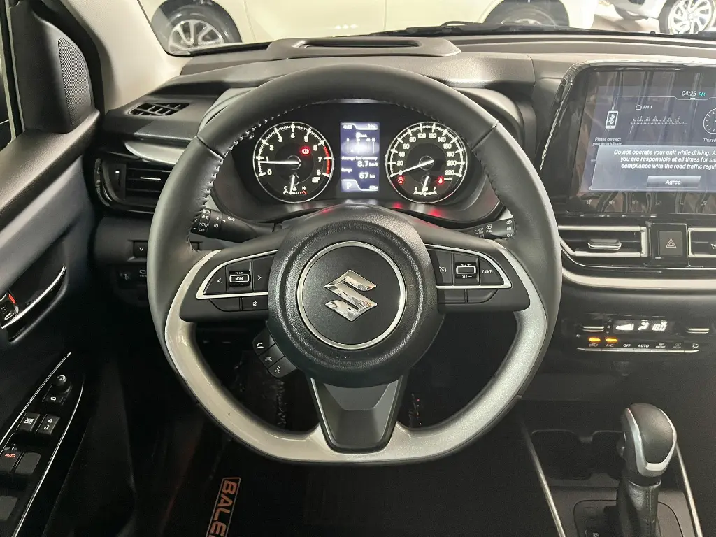 Suzuki Baleno 2025 Negro Caracas