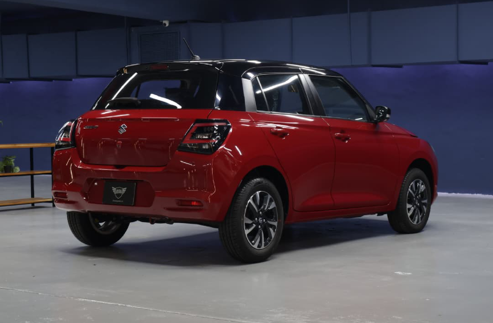 Suzuki Swift 2026 Rojo Caracas